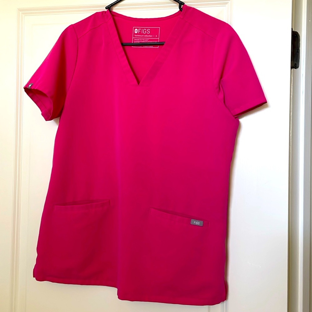 Figs Casma top